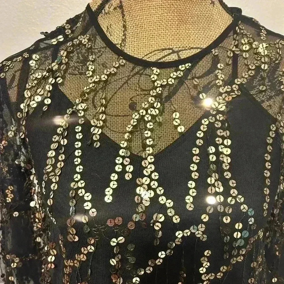 Formal/prom dress- NWOT- Arc N.C. XS black and gold sequence dress - Picture 2 of 6